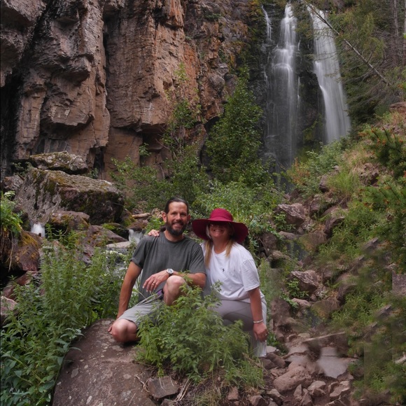 Meet your Posher, Shelley - Picture 2 of 6